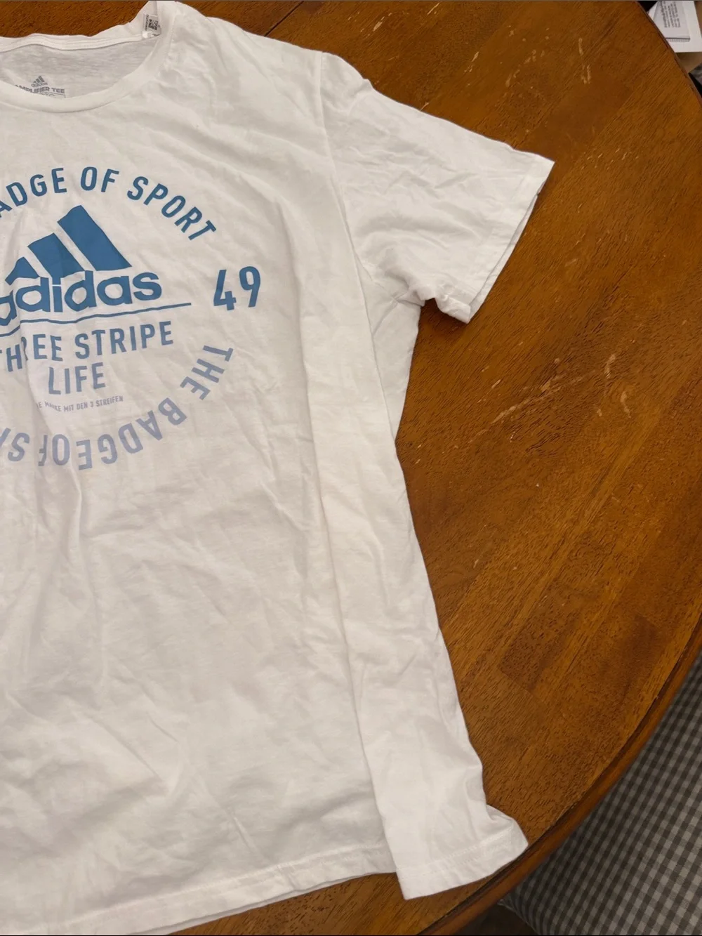 adidas White Tee with Blue Badge Graphic xxl